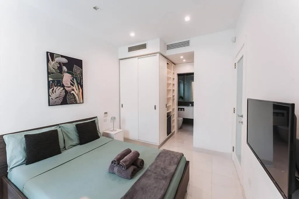 Luxury Sea View Apartment In Prime Location Saint Julian's